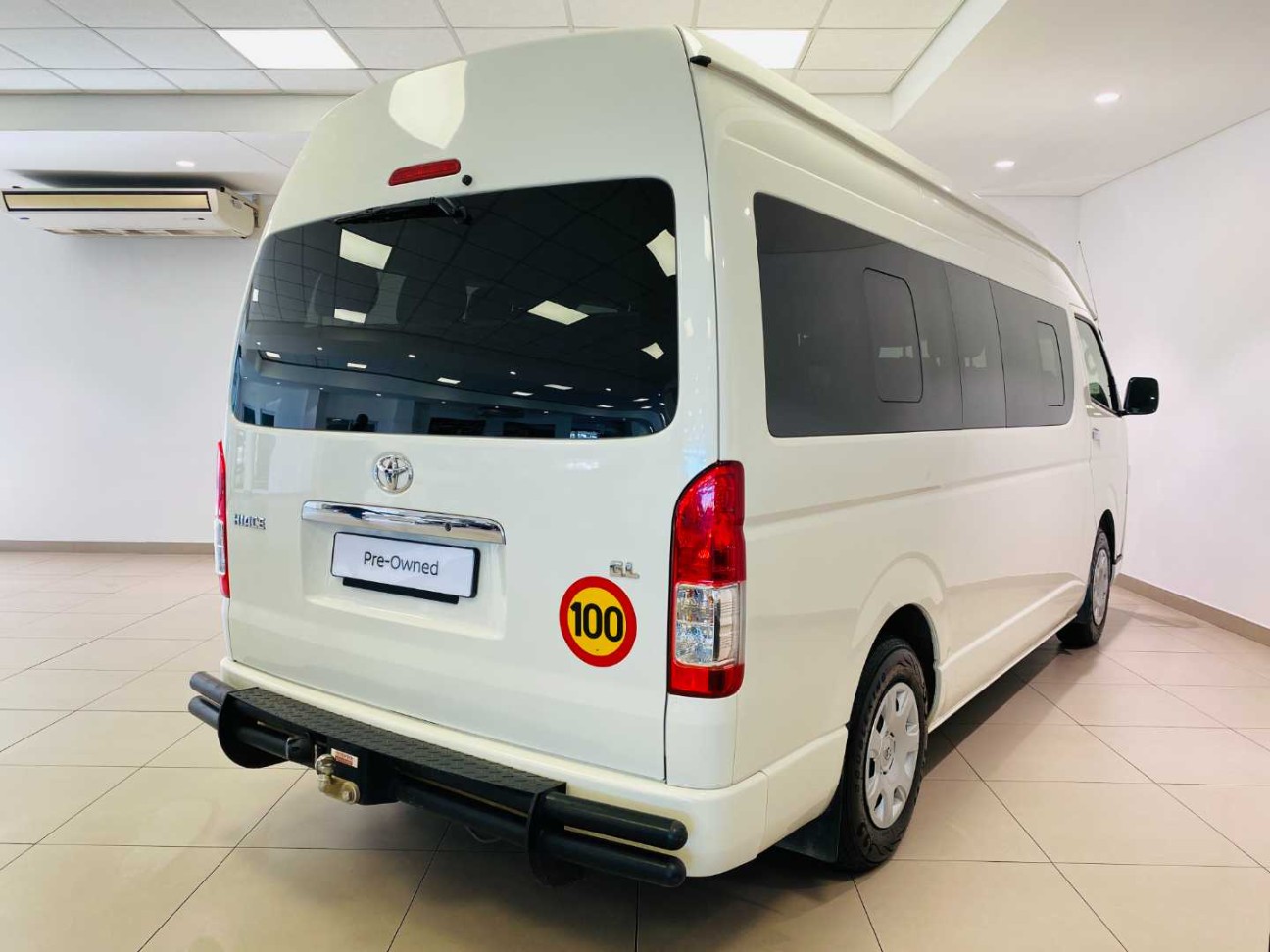 2024 TOYOTA Quantum Hiace 2.5 D-4d 14 Seat - Image 4
