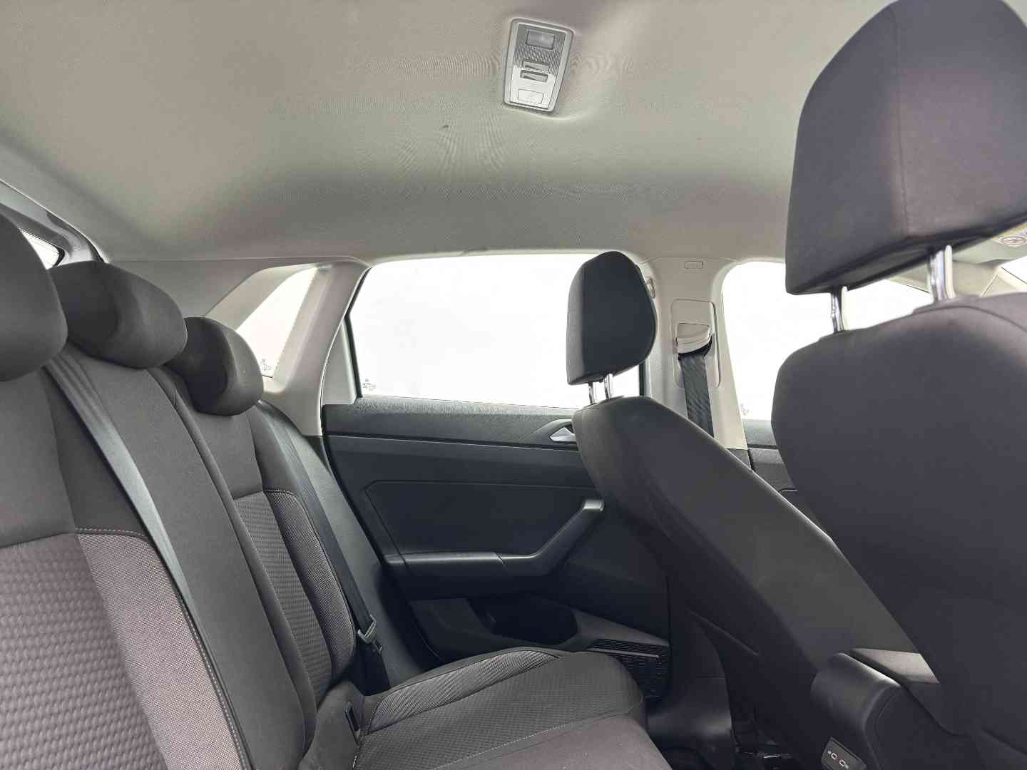 2025 VOLKSWAGEN Polo Playa / 1.0 Tsi Life - Image 10