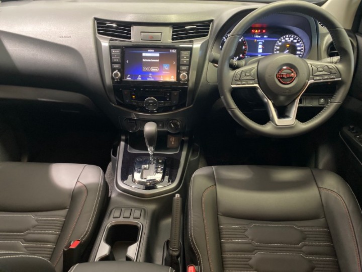 2025 NISSAN Navara 2.5ddti Pro-4x 4x4 a/T D/C P/u - Image 10