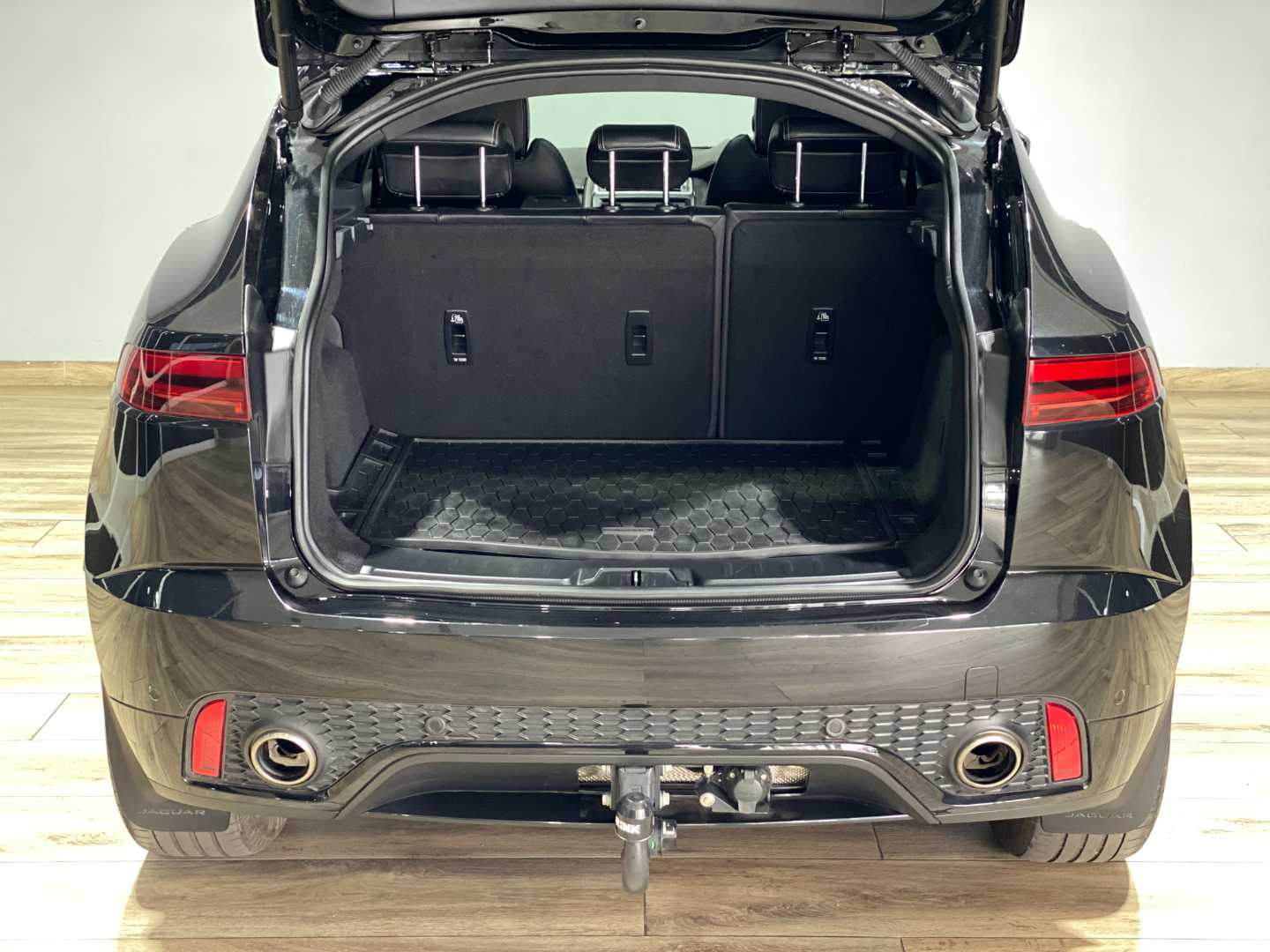 2021 JAGUAR E-pace D180 2.0d Hse (132kw) - Image 19