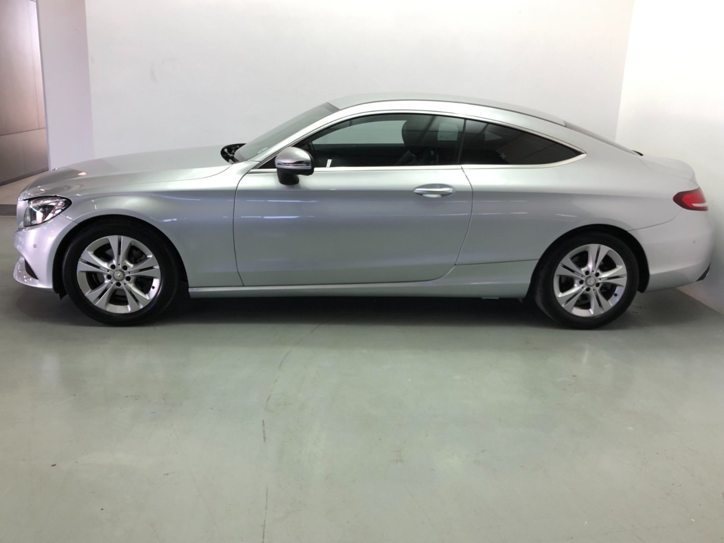 2016 MERCEDES-BENZ C Class (2014) C200 Coupe a/t - Image 3