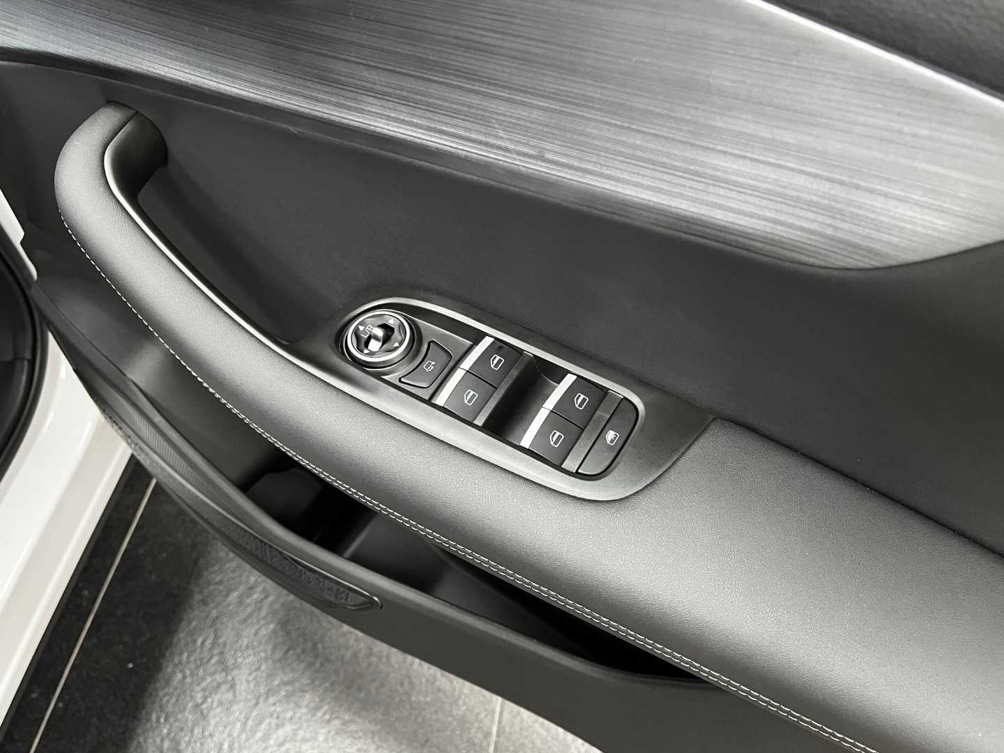 2025 CHERY Tiggo 7 Pro 1.5t Distinction Cvt - Image 19