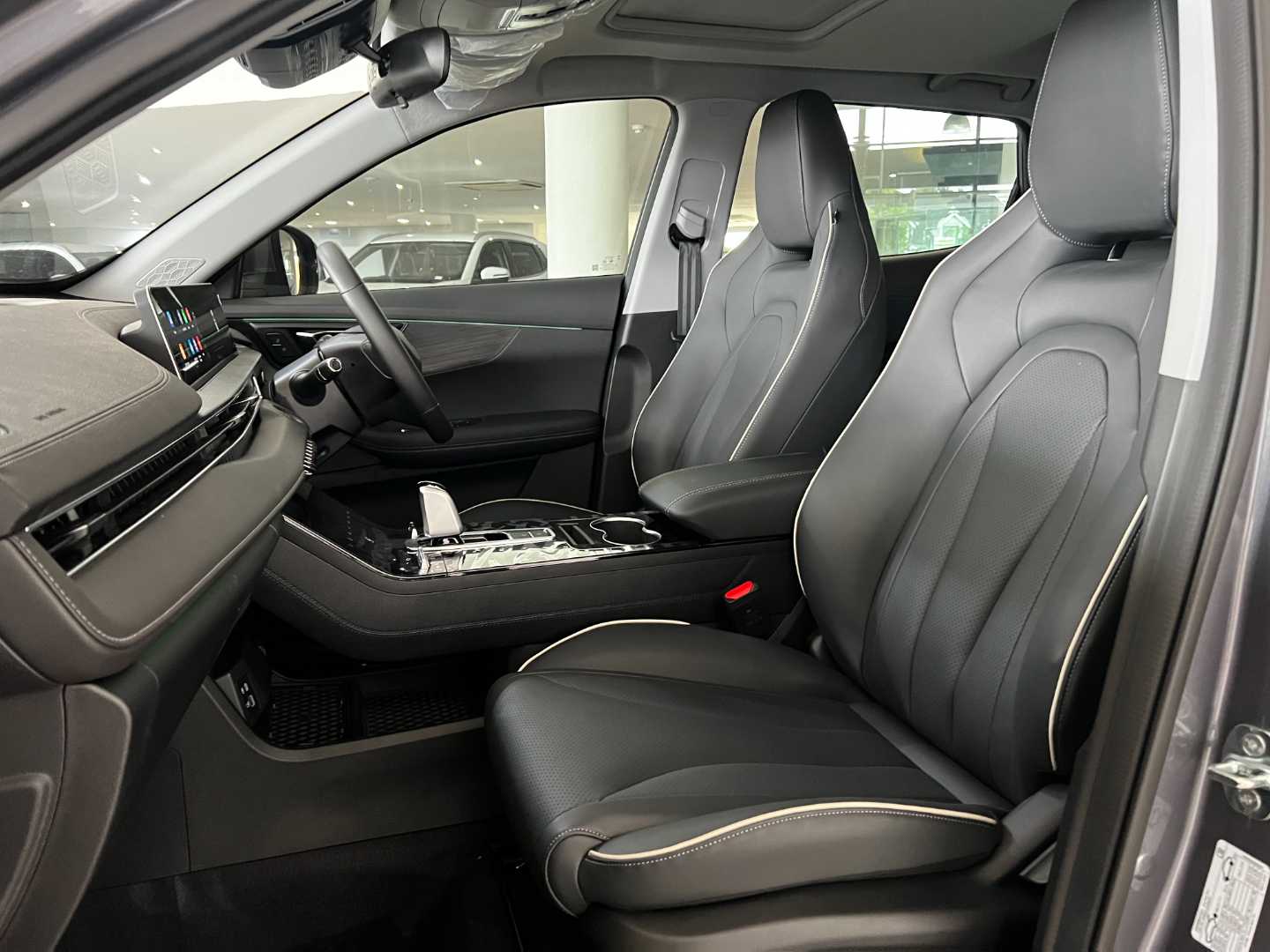 2025 Chery TIGGO CROSS ELITE 1.5T 6DCT - Image 11
