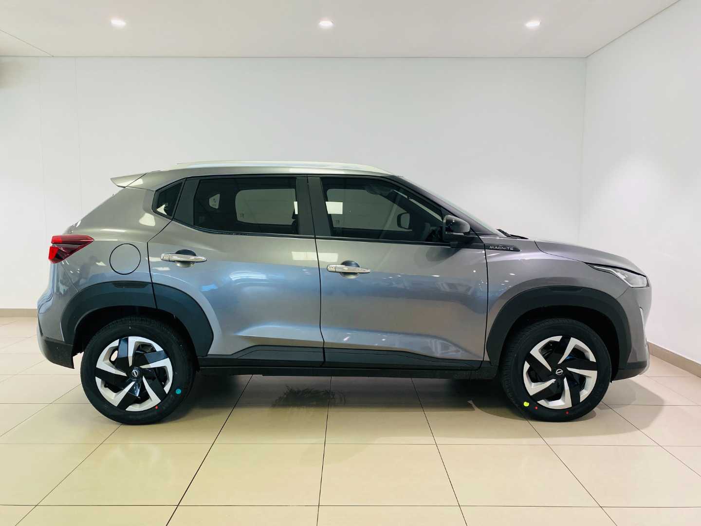 2025 NISSAN Magnite 1.0 Visia Mt* - Image 3
