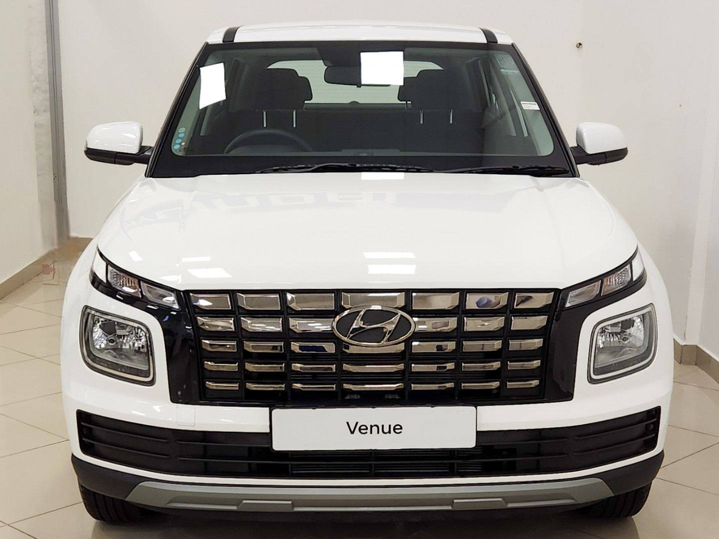 2025 HYUNDAI Venue 1.2 Premium - Image 2