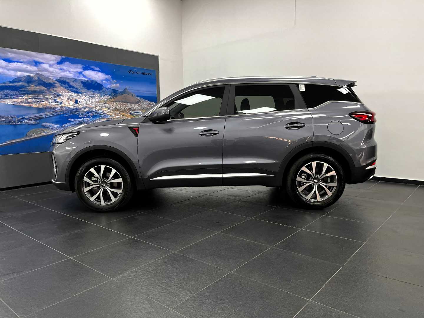 2025 CHERY Tiggo 7 Pro 1.5t Distinction Cvt - Image 6