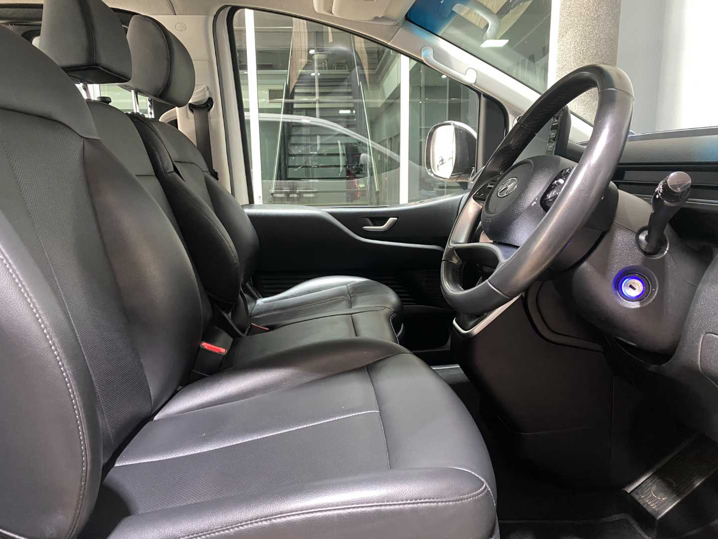 2023 HYUNDAI H-1/Staria Staria 2.2d Executive a/t - Image 12