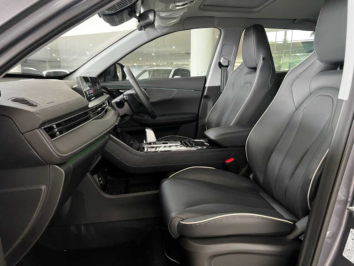 2025 Chery TIGGO CROSS ELITE 1.5T 6DCT - Image 9