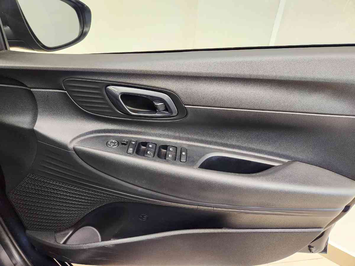 2024 HYUNDAI I10 / I20 I30 1.2 Motion MT - Image 18