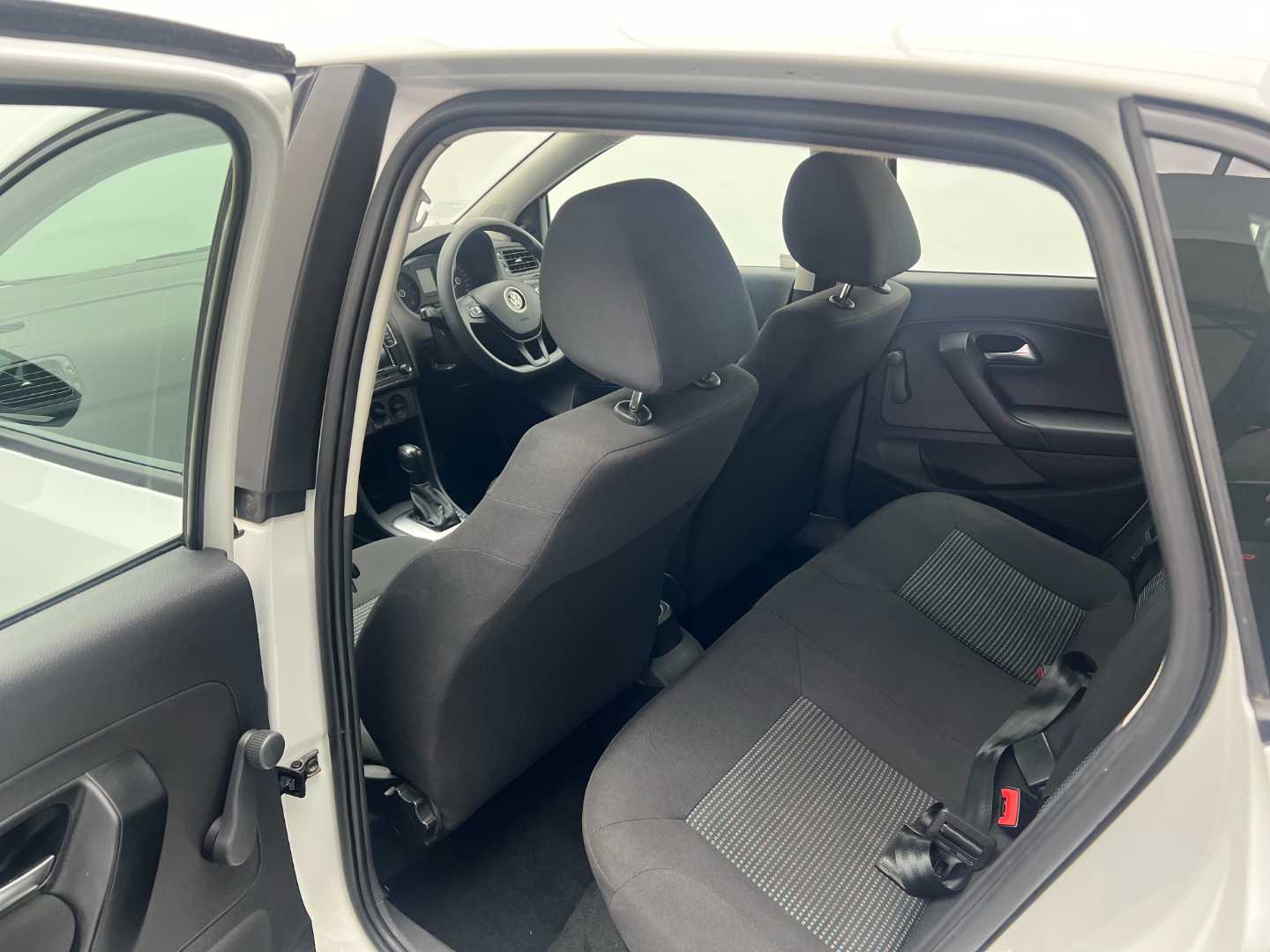 2024 VOLKSWAGEN Polo Vivo 1.6 Comfortline Tip (5dr) - Image 19