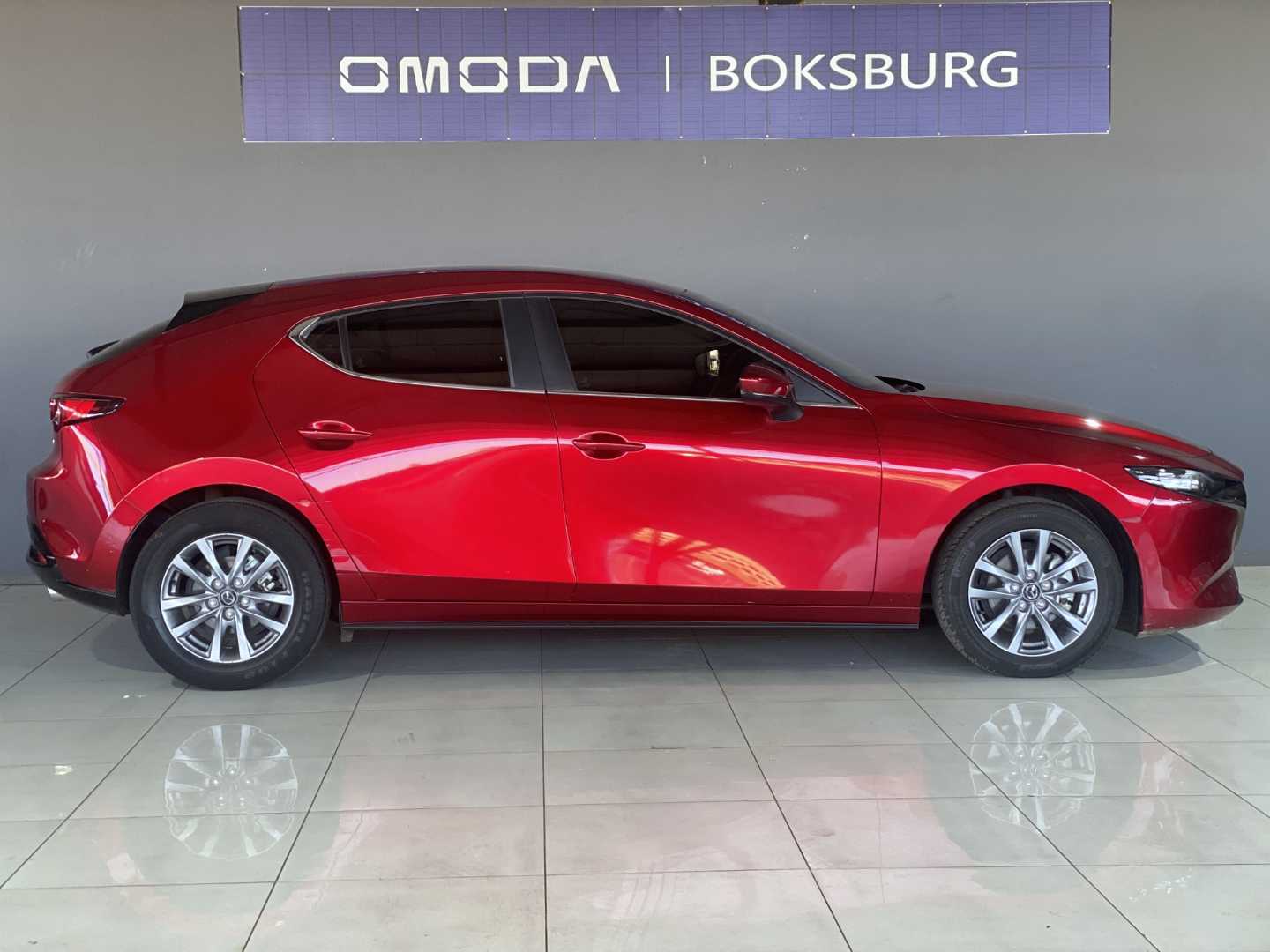 2022 MAZDA 3 1.5 Dynamic a/T 5dr - Image 4