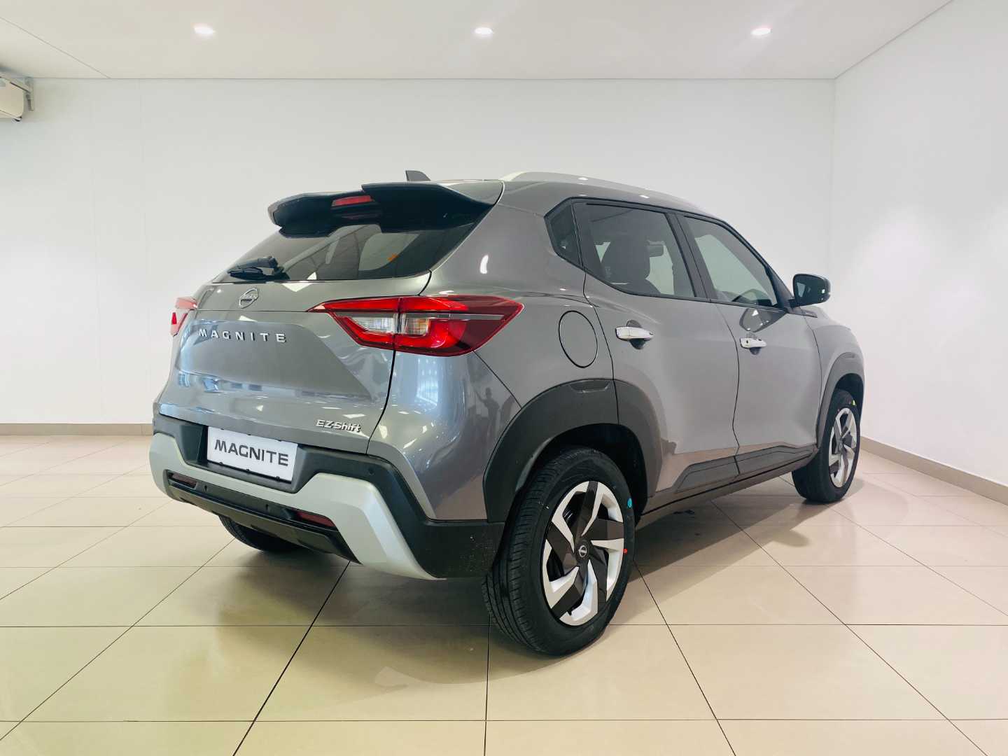 2025 NISSAN Magnite 1.0 Visia Mt* - Image 4