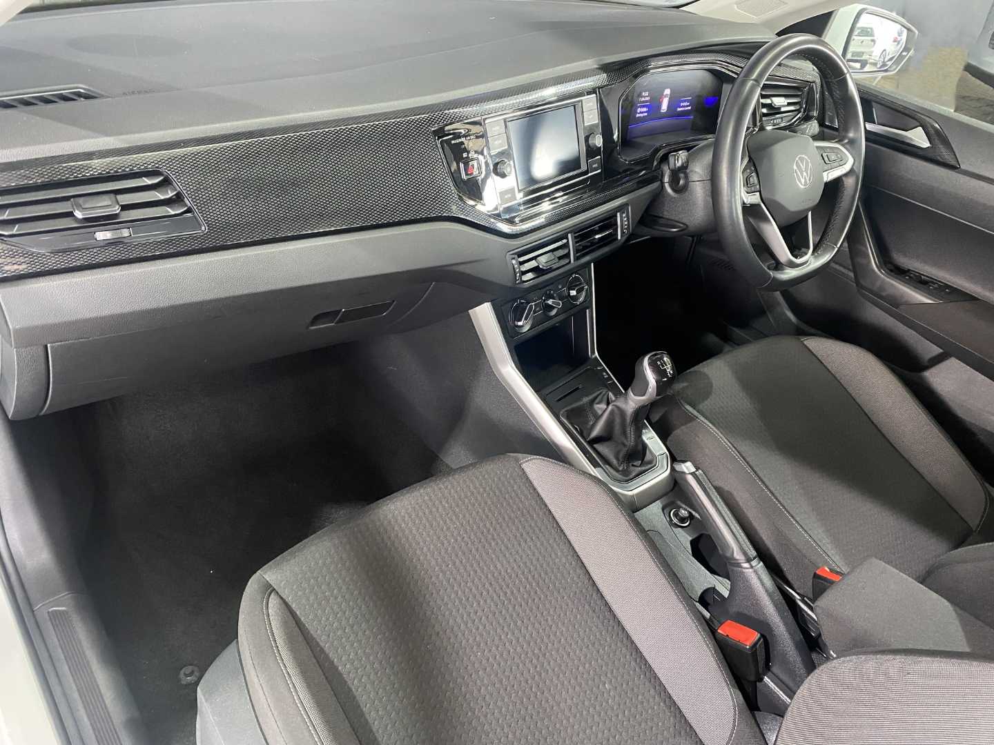 2024 VOLKSWAGEN Polo Playa / 1.0 Tsi Life - Image 7