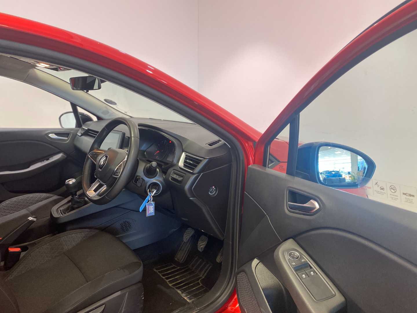 2024 RENAULT Clio V 1.0t Zen - Image 8