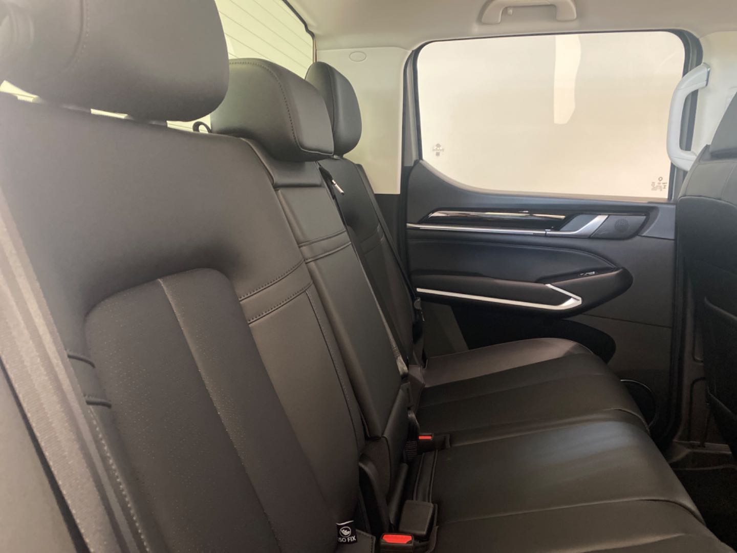 2025 GWM P500 2.4td Luxury 4x4 a/T D/C P/u - Image 9