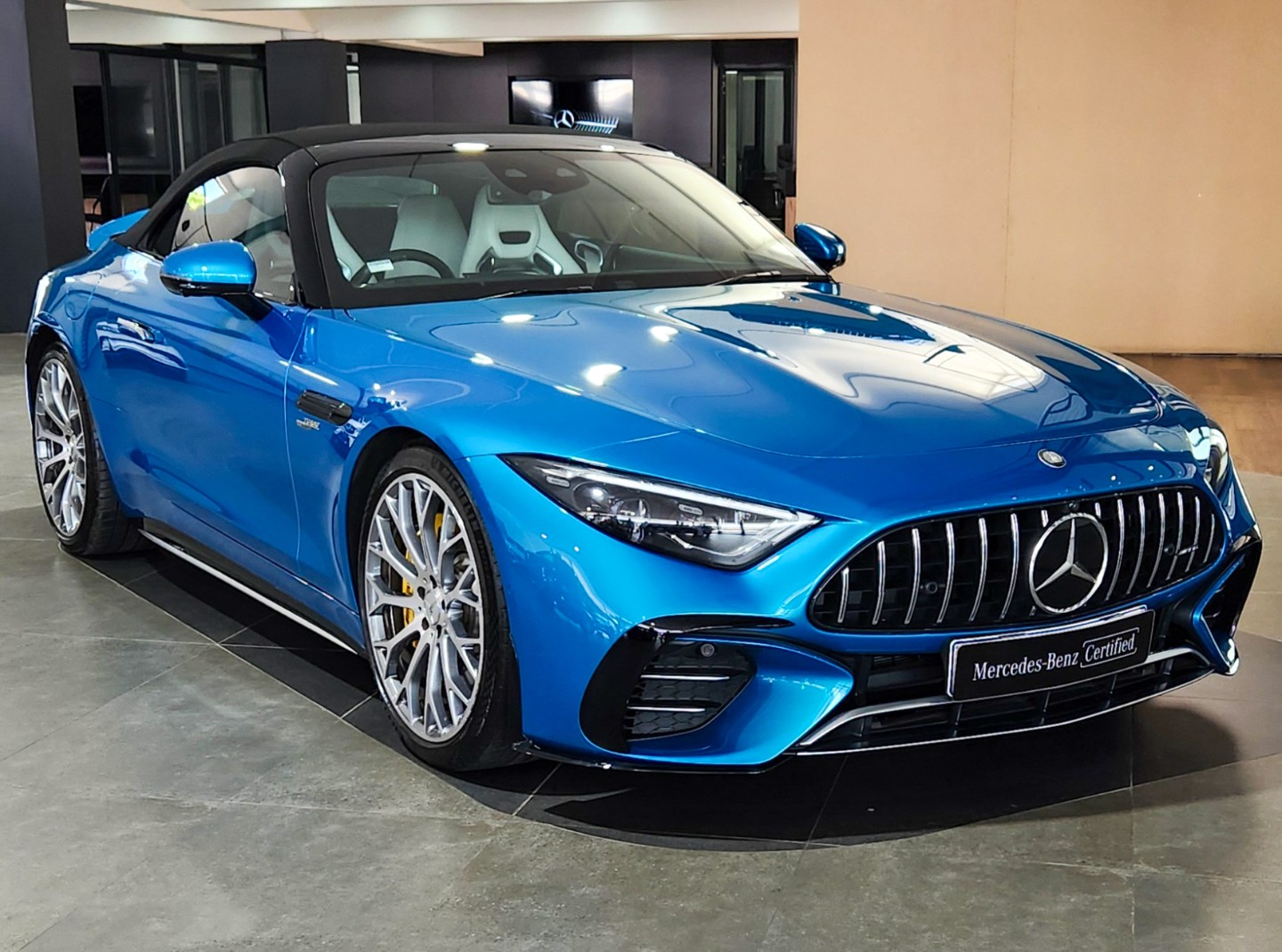 2023 Mercedes-Benz Passenger Mercedes-AMG SL43 (R232) ZA