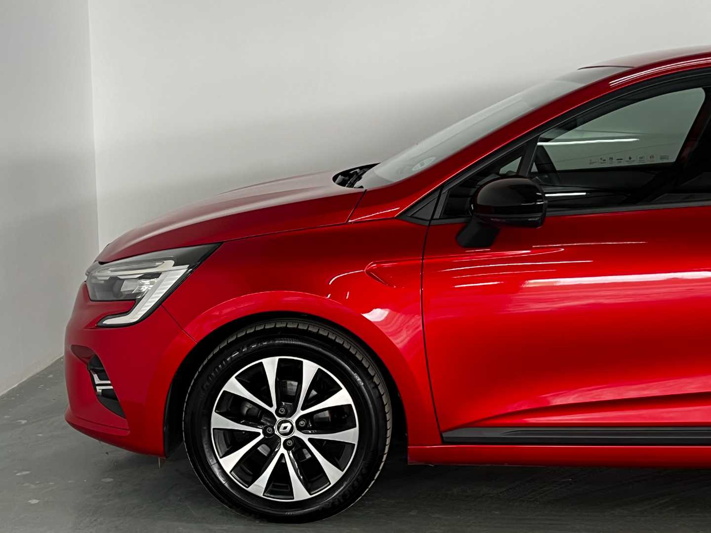 2024 RENAULT Clio V 1.0t Zen - Image 2