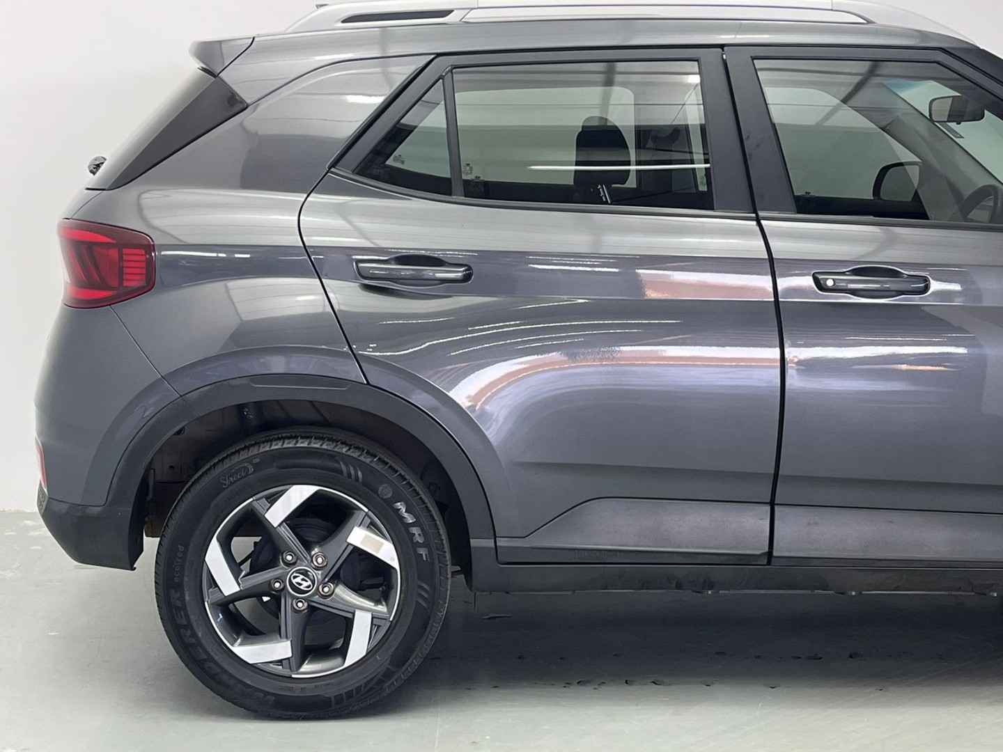 2021 HYUNDAI Venue 1.0 Tgdi Fluid - Image 16