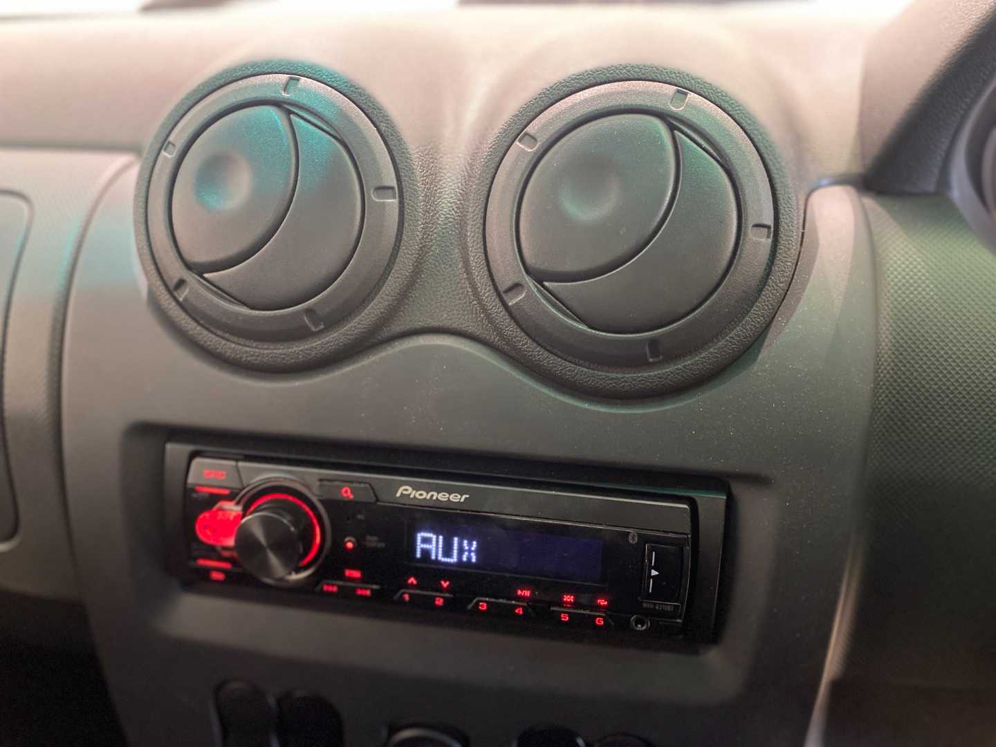 2023 NISSAN 1400/Np200 Np200 1.6 A/C Safety Pack P/U S/c - Image 13