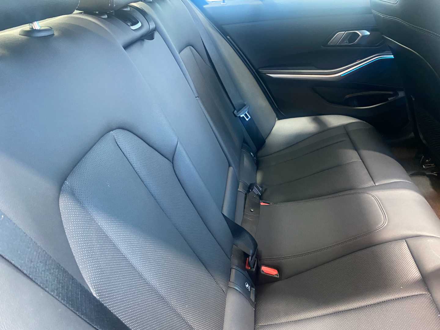 2024 BMW 3 Series (G20) 318i M Sport a/T - Image 9