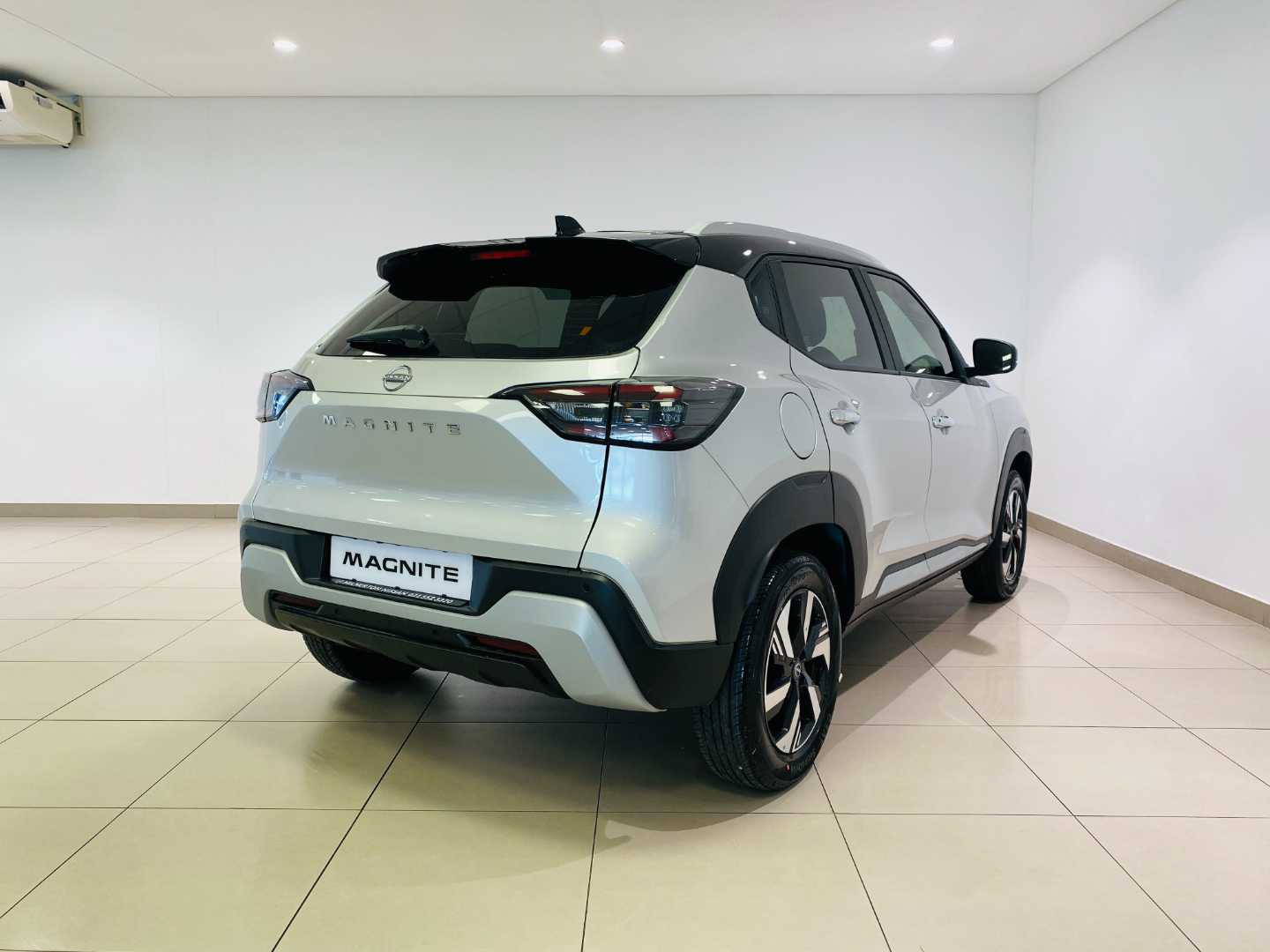 2025 NISSAN Magnite 1.0 Acenta Mt* - Image 4