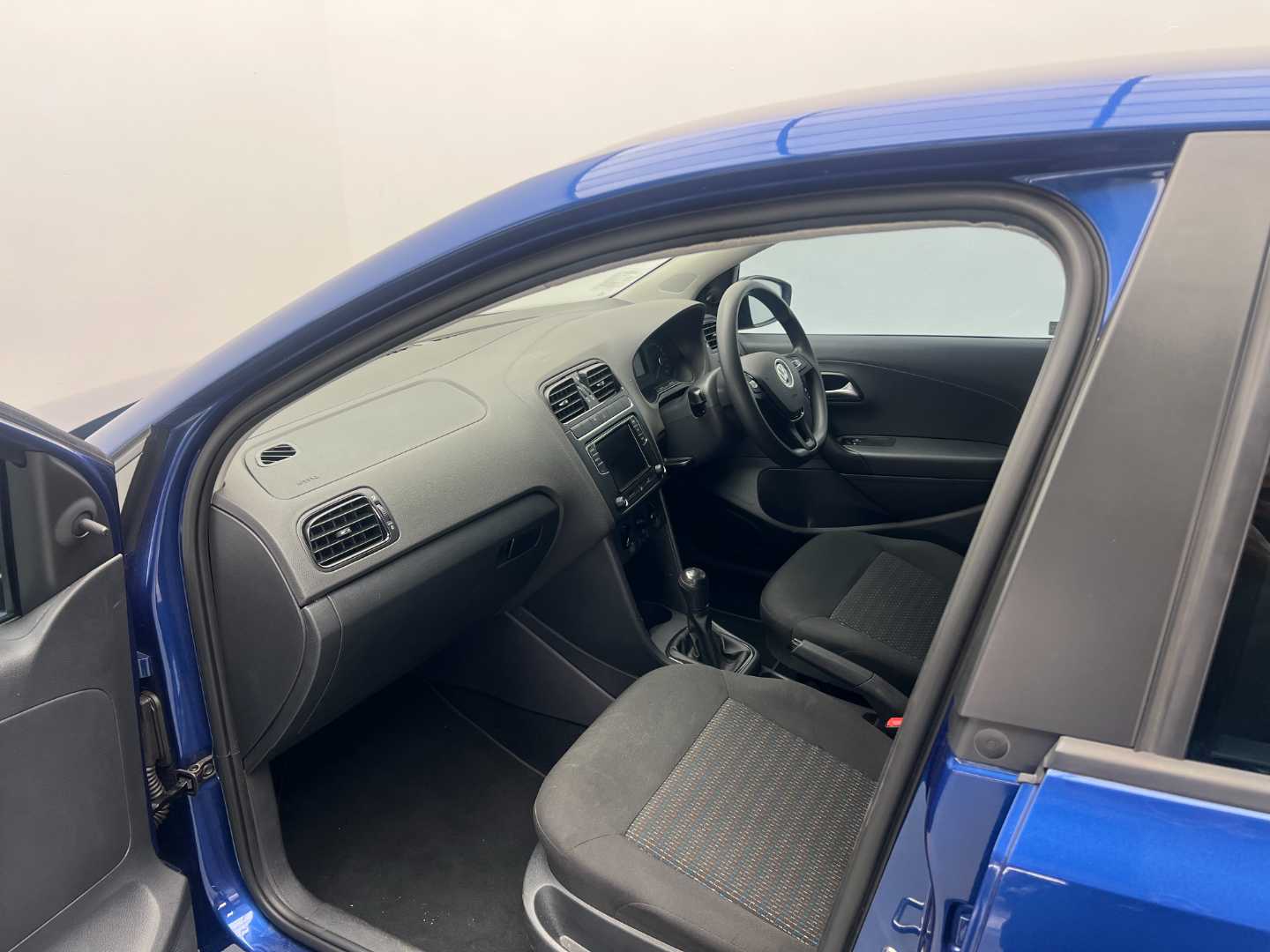 2024 VOLKSWAGEN Polo Vivo 1.4 Trendline (5dr) - Image 7