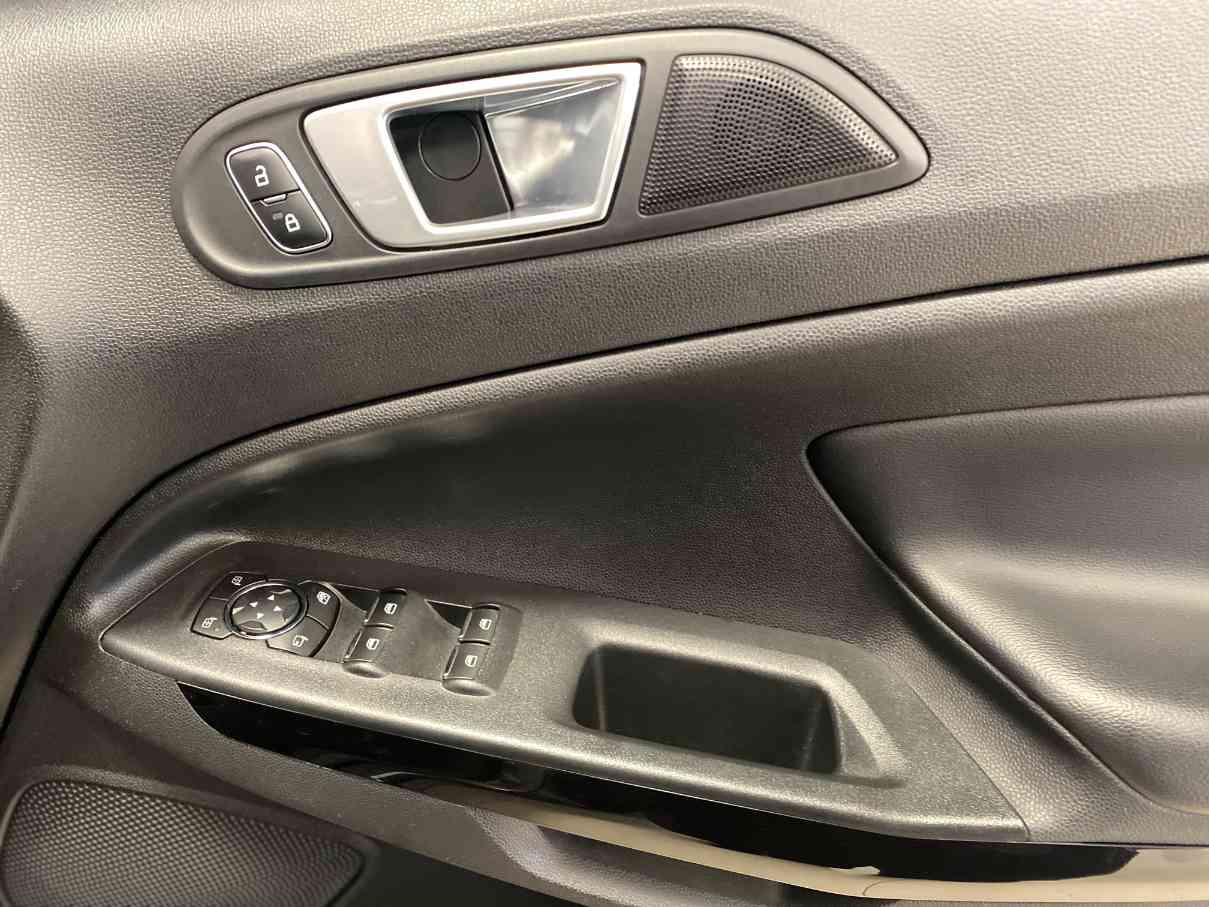 2020 FORD Ecosport 1.0 Ecoboost Titanium - Image 17