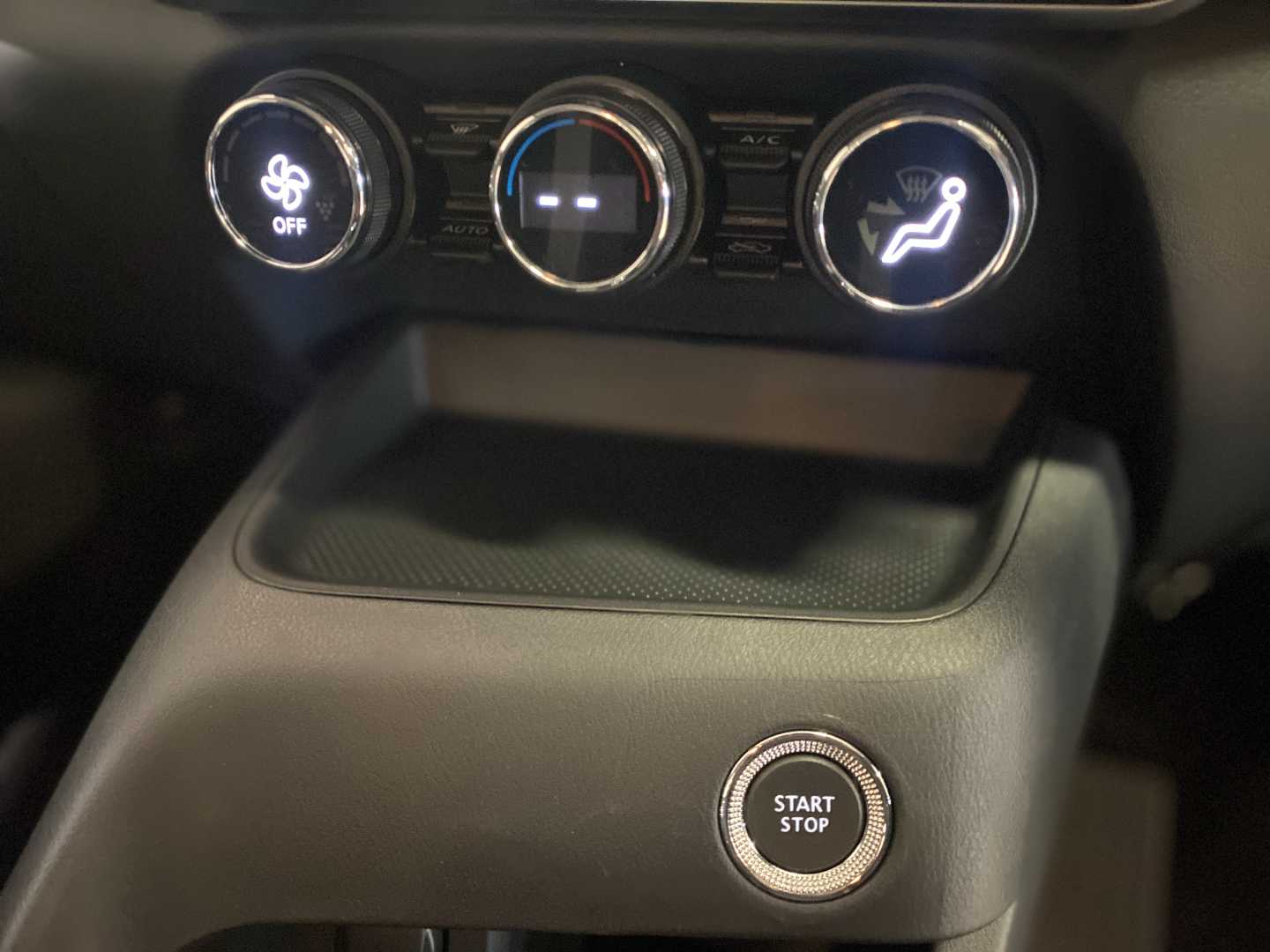2025 NISSAN Magnite 1.0 Acenta Mt* - Image 13