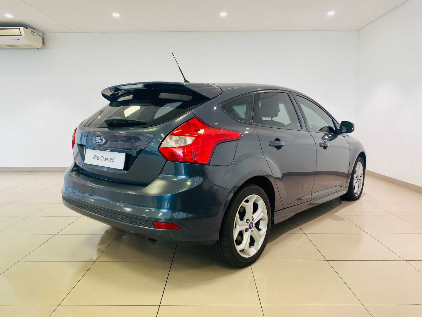 2014 FORD Focus 2000 - on 1.6 Ti Vct Trend 5dr - Image 4