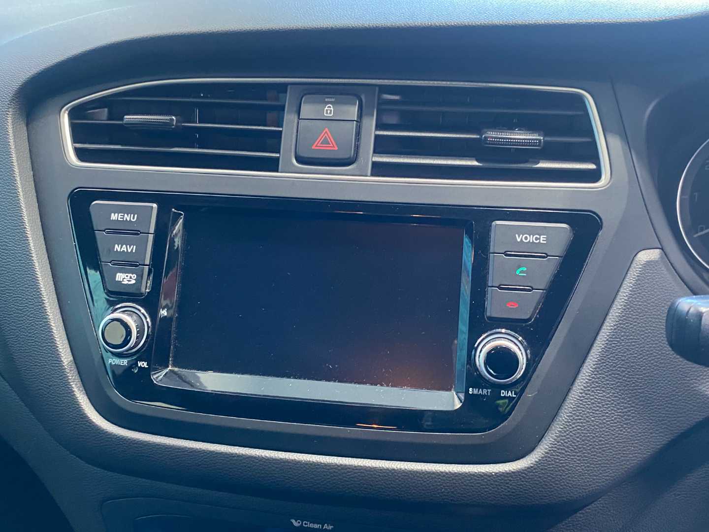 2021 HYUNDAI I10 / I20 I30 1.4 Active - Image 19