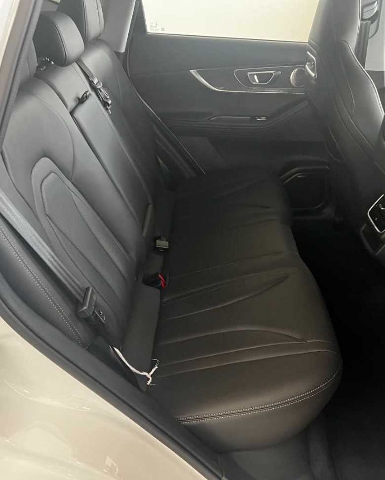 2025 Chery TIGGO 7 PRO MAX 1.6 TGDI 7DCT EXECUTIVE 2WD - Image 9