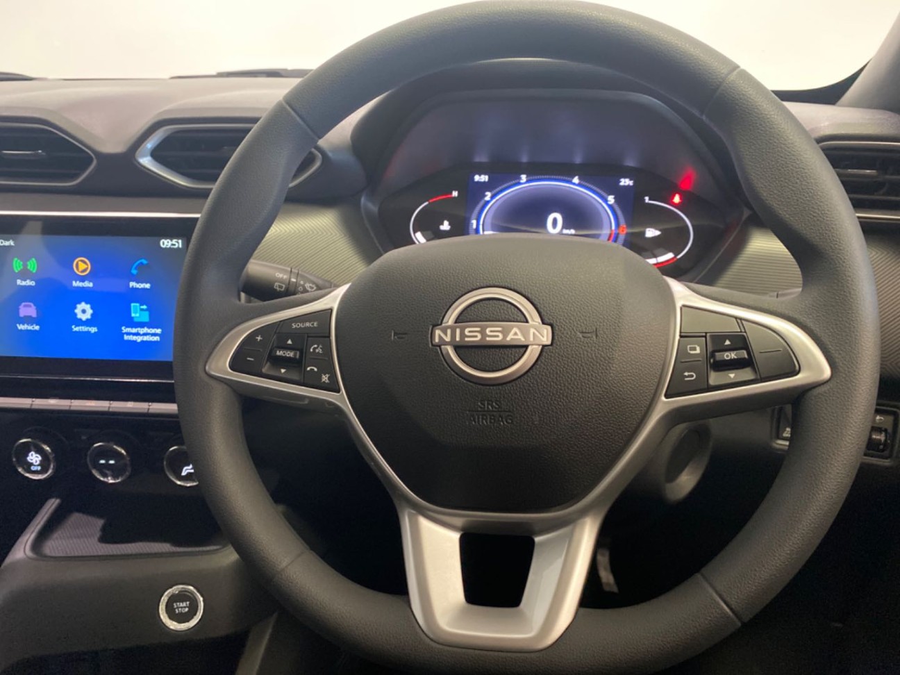 2025 NISSAN Magnite 1.0 Acenta Mt* - Image 17