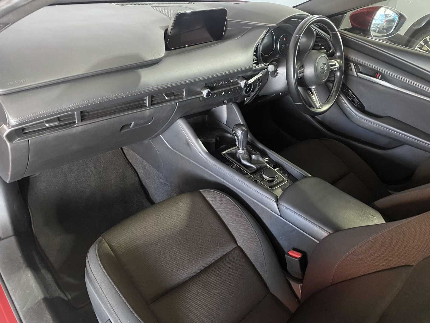 2022 MAZDA 3 1.5 Dynamic a/T 5dr - Image 7
