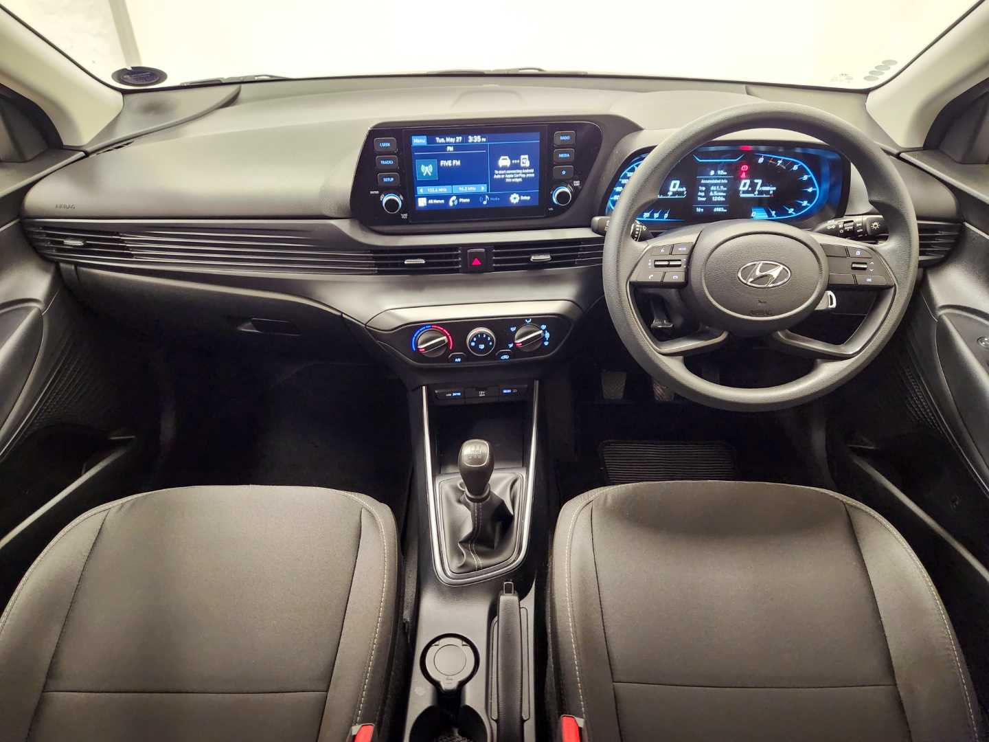 2024 HYUNDAI I10 / I20 I30 1.2 Motion MT - Image 10