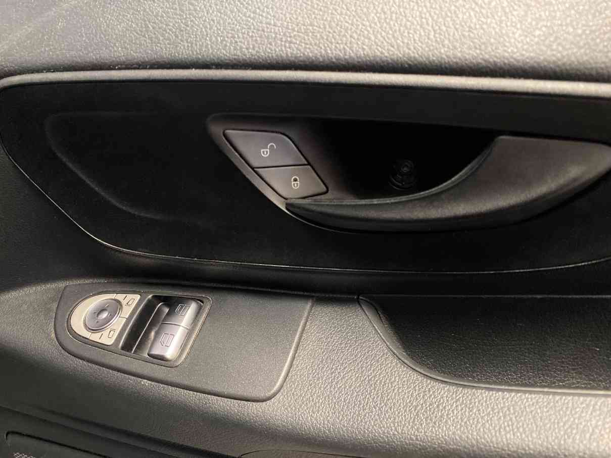 2024 MERCEDES-BENZ Vito / Viano Ml Gl 116 2.2 Cdi Tourer Pro a/t - Image 17