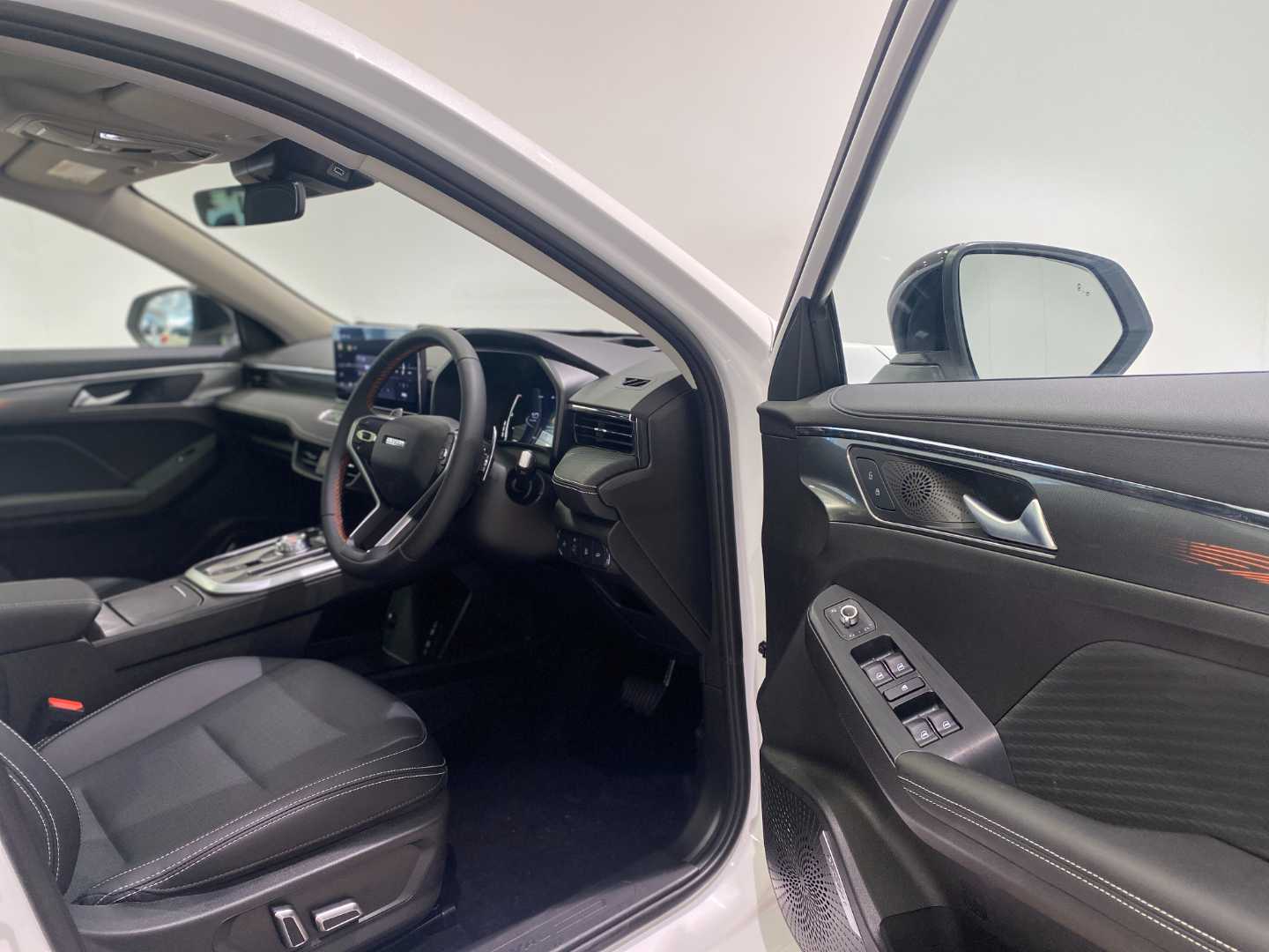 2025 HAVAL H2/Jolion Pro 1.5t Ultra Luxury Dct - Image 8