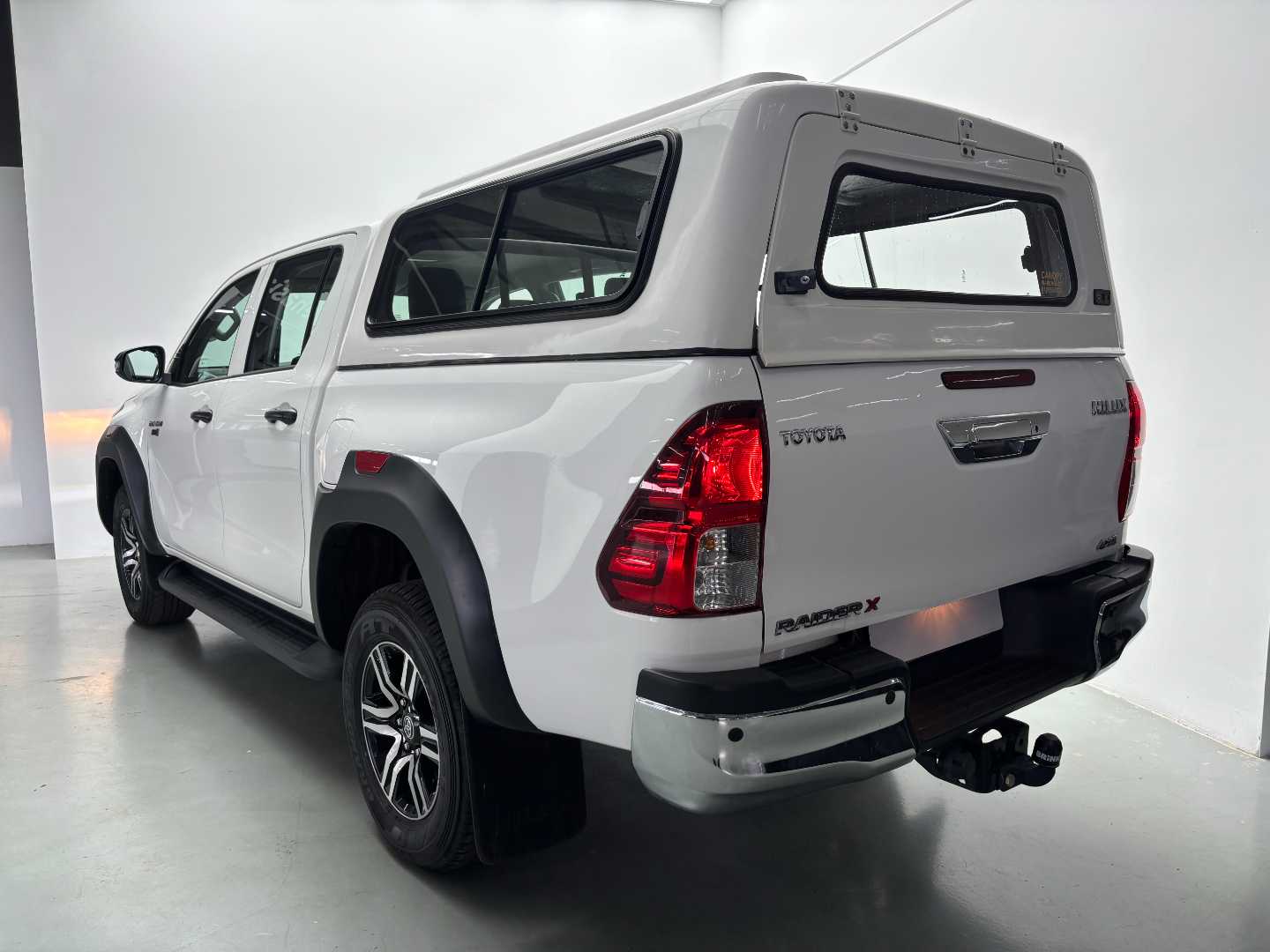 2024 TOYOTA Hilux 2.4gd-6 Raider X 4x4 a/T P/U D/c - Image 9