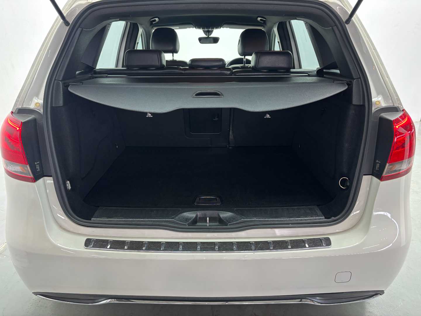 2015 MERCEDES-BENZ B Class 200 A/t - Image 9