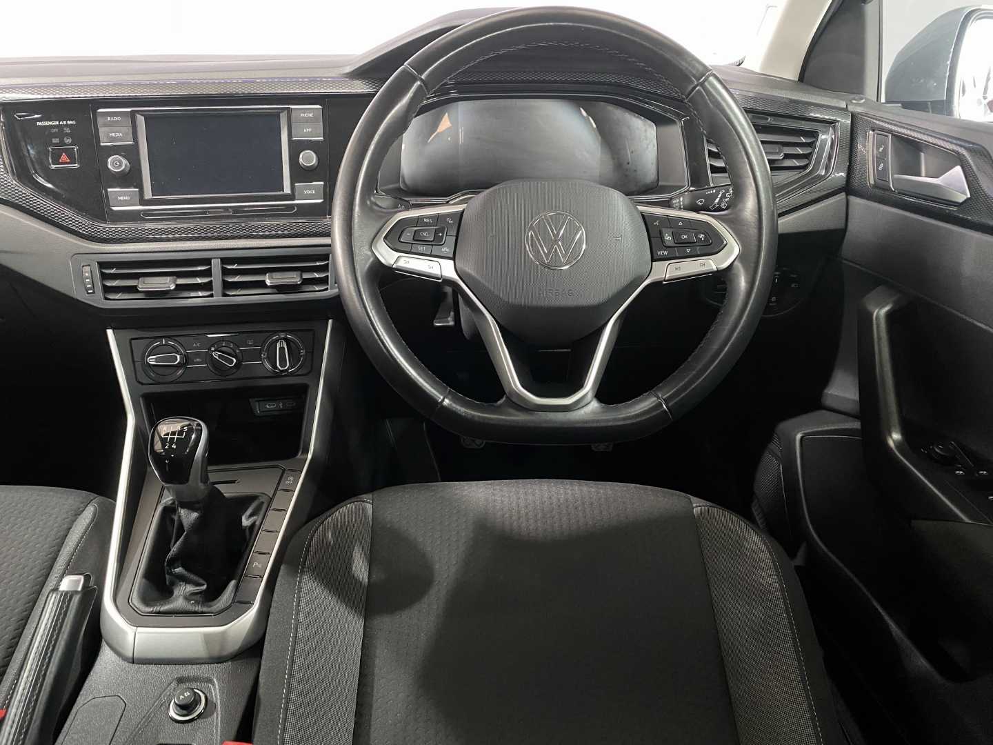 2024 VOLKSWAGEN Polo Playa / 1.0 Tsi Life - Image 17