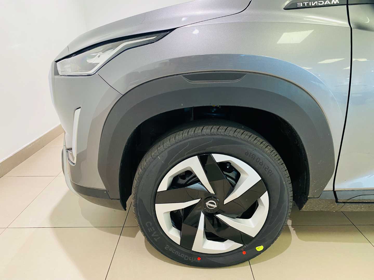 2025 NISSAN Magnite 1.0 Visia Mt* - Image 8