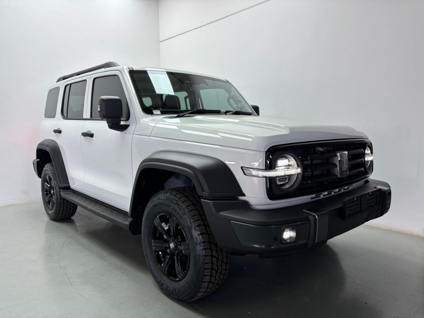 2025 TANK 300 2.4td Ultra Luxury 4x4 At
