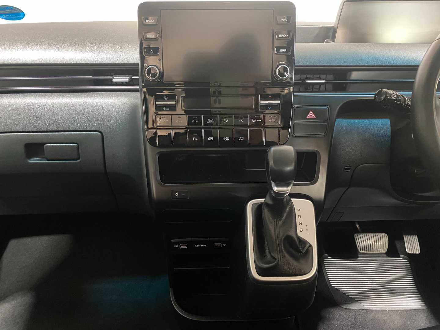 2023 HYUNDAI H-1/Staria Staria 2.2d Executive a/t - Image 18
