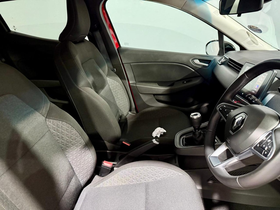 2024 RENAULT Clio V 1.0t Zen - Image 20