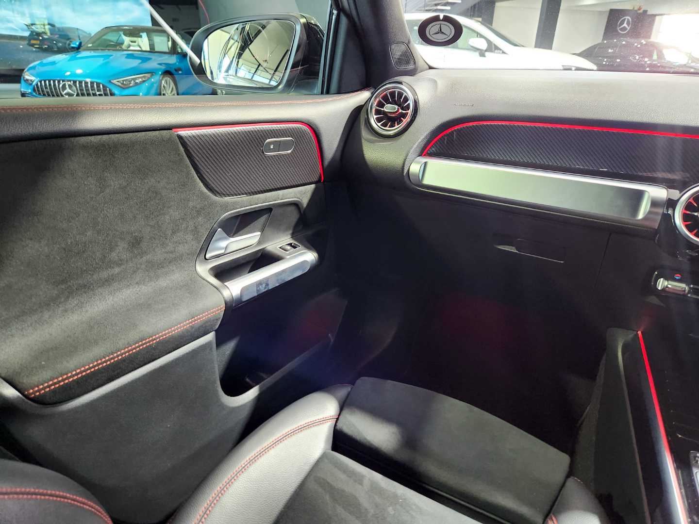 2022 Mercedes-Benz Passenger Mercedes-Benz GLB 220 d 4M FL (X247) ZA - Image 9