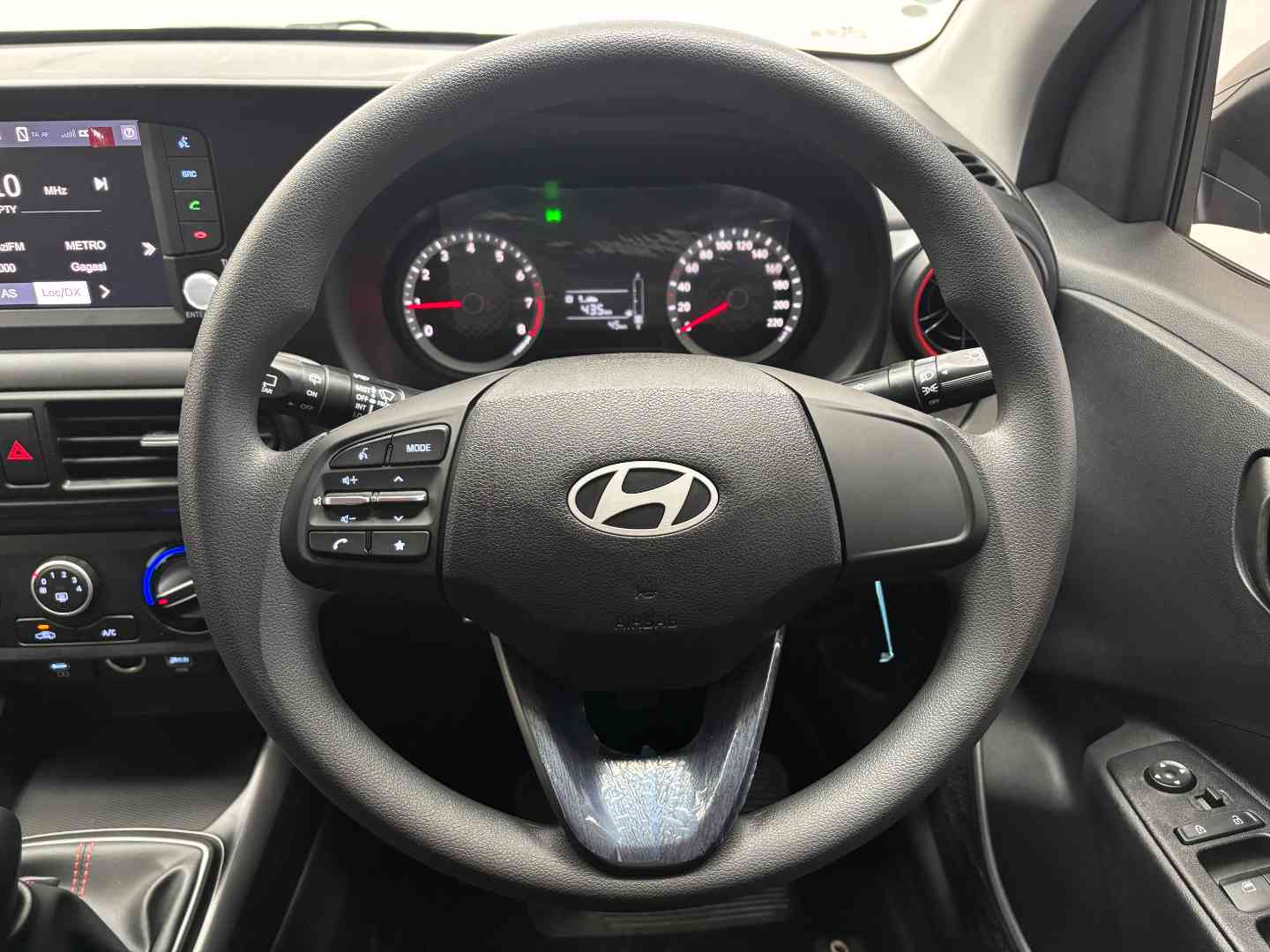 2025 HYUNDAI GRAND i10 PREMIUM M/T - Image 11