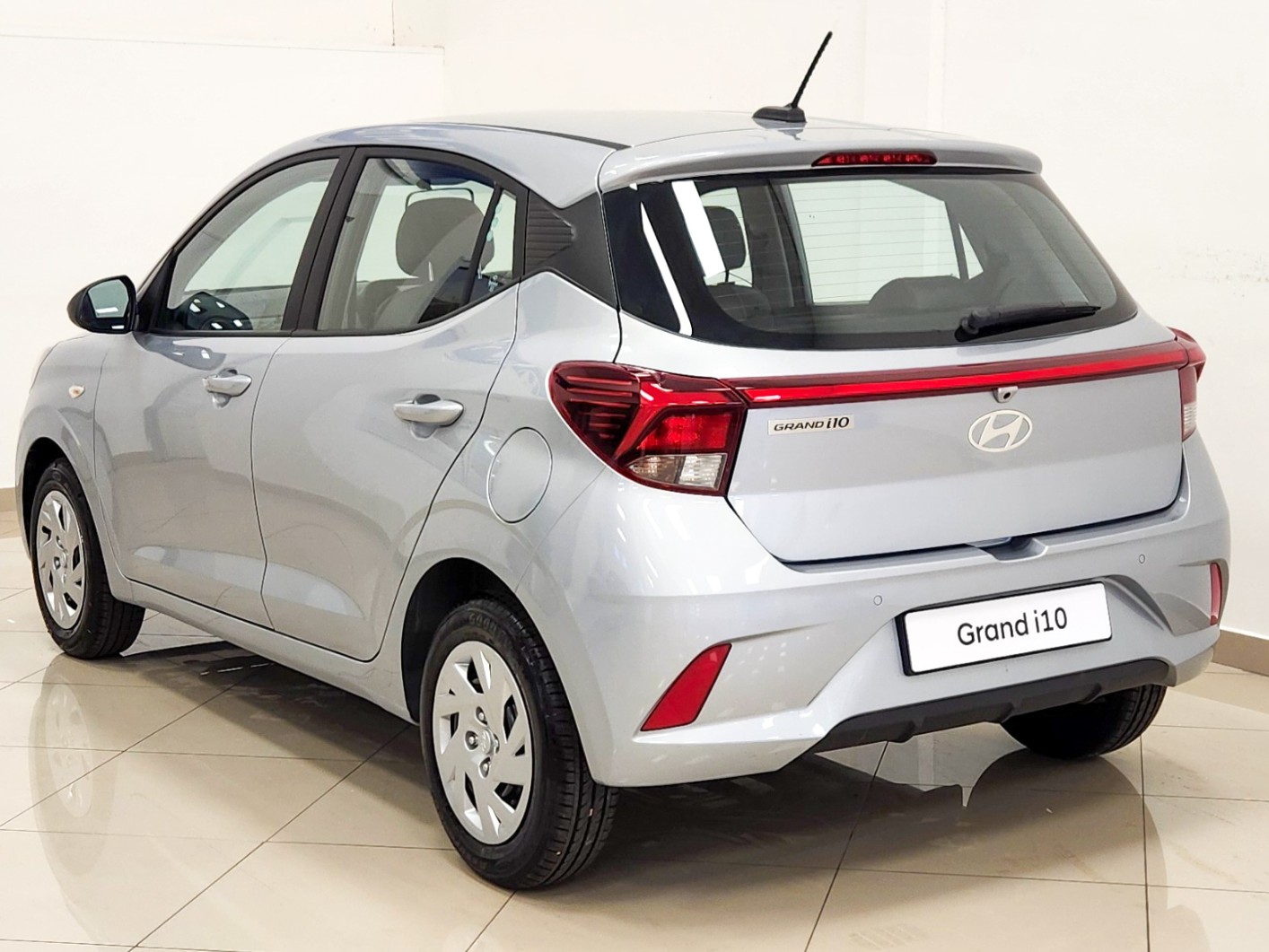 2025 HYUNDAI Grand I10 1.0 Premium M/T My24 - Image 6