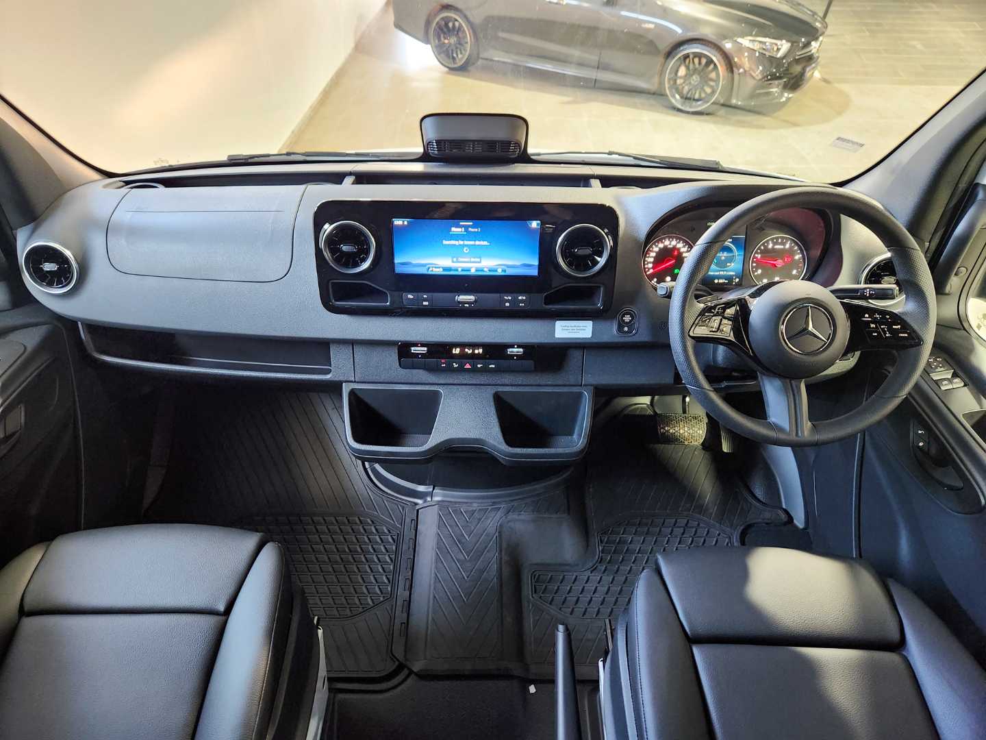 2025 Mercedes-Benz Medium Commercial MB 519 CDI Sprinter PV AWD PRO - Image 10