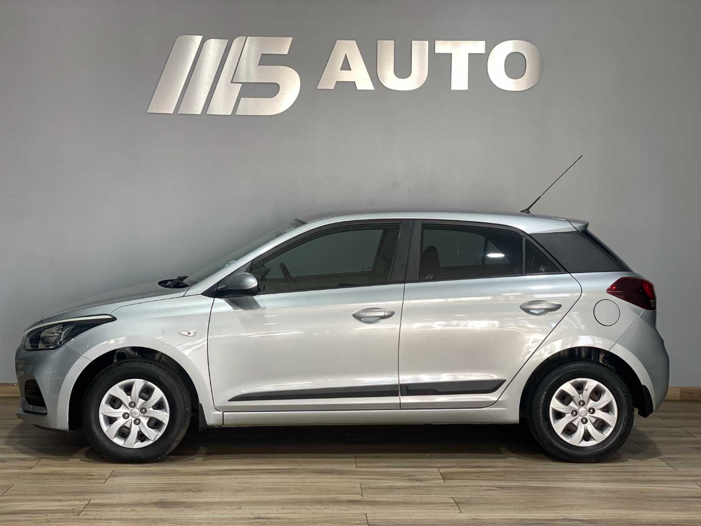 2019 HYUNDAI I10 / I20 I30 1.2 Motion - Image 3