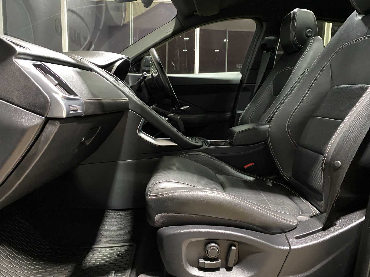2021 JAGUAR E-pace D180 2.0d Hse (132kw) - Image 8