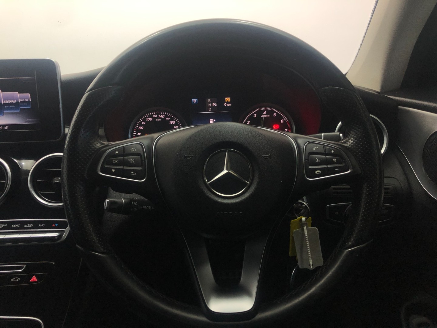 2016 MERCEDES-BENZ C Class (2014) C200 Coupe a/t - Image 16